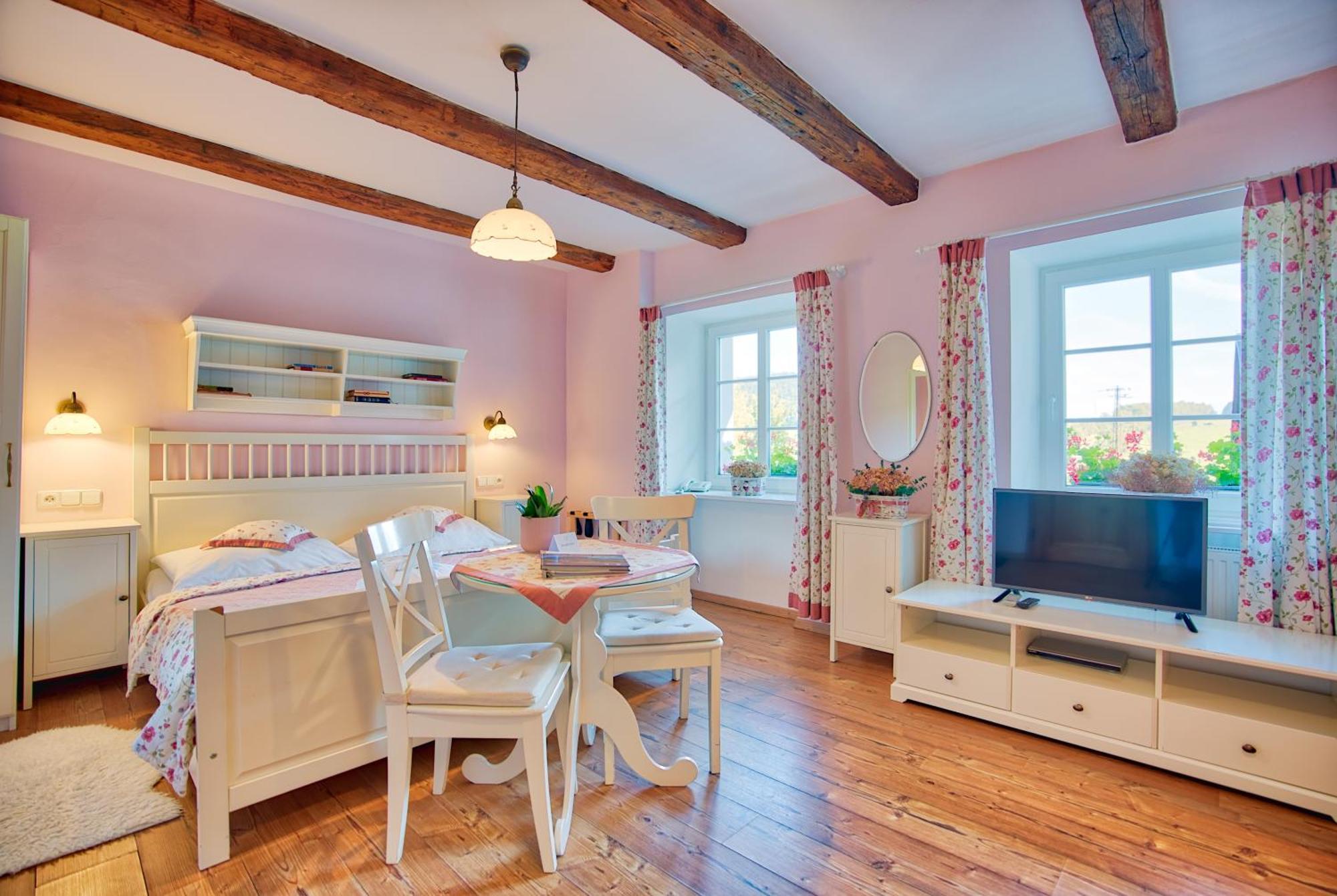 Apartman-Hotel Jitravsky Dvorec Rynoltice Εξωτερικό φωτογραφία